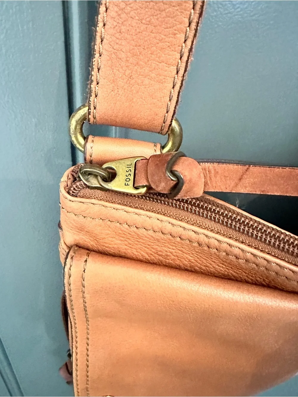 Fossil genuine leather cognac Crossbody bag